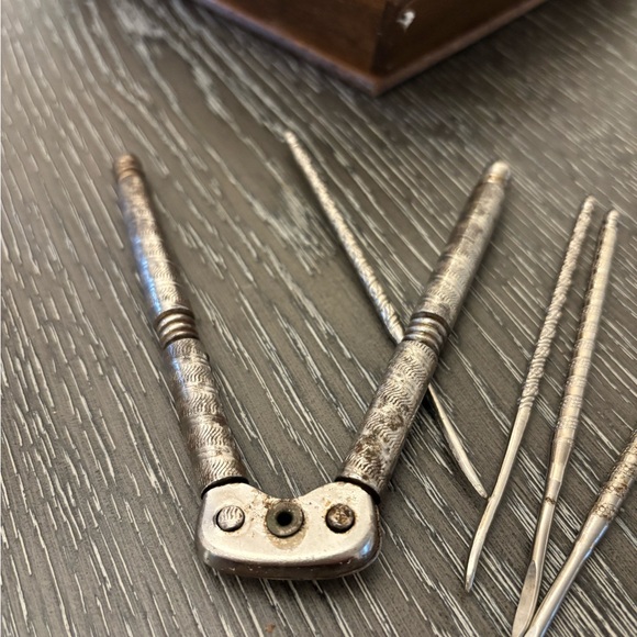 Vintage Square Wooden Nut Bowl With Nutcracker & 4 Picks Rustic Cabin Decor - Picture 6 of 7